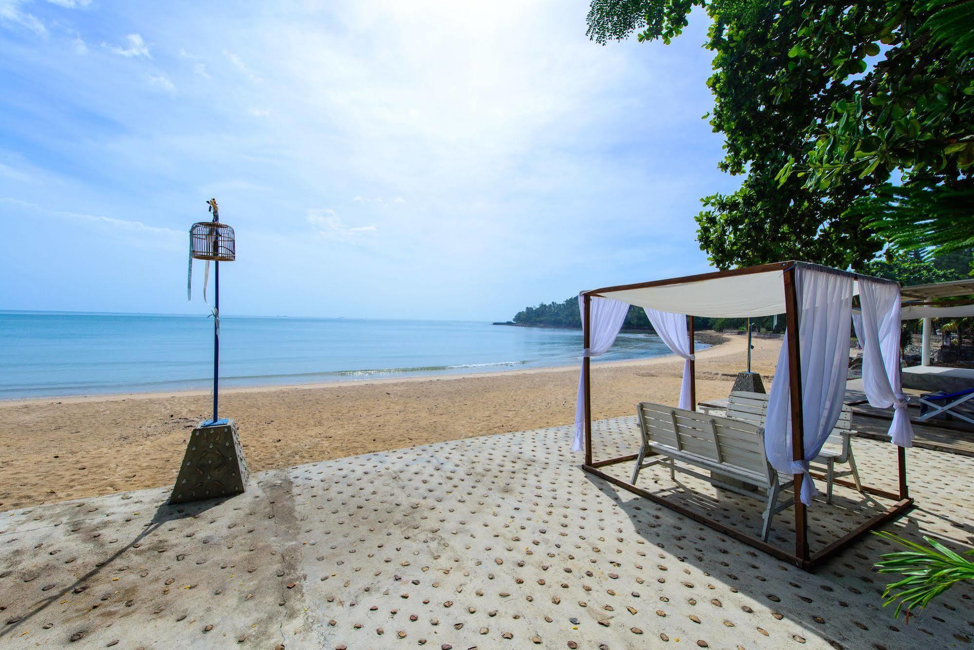 Issara Beach Resort Sichon Eksteriør bilde